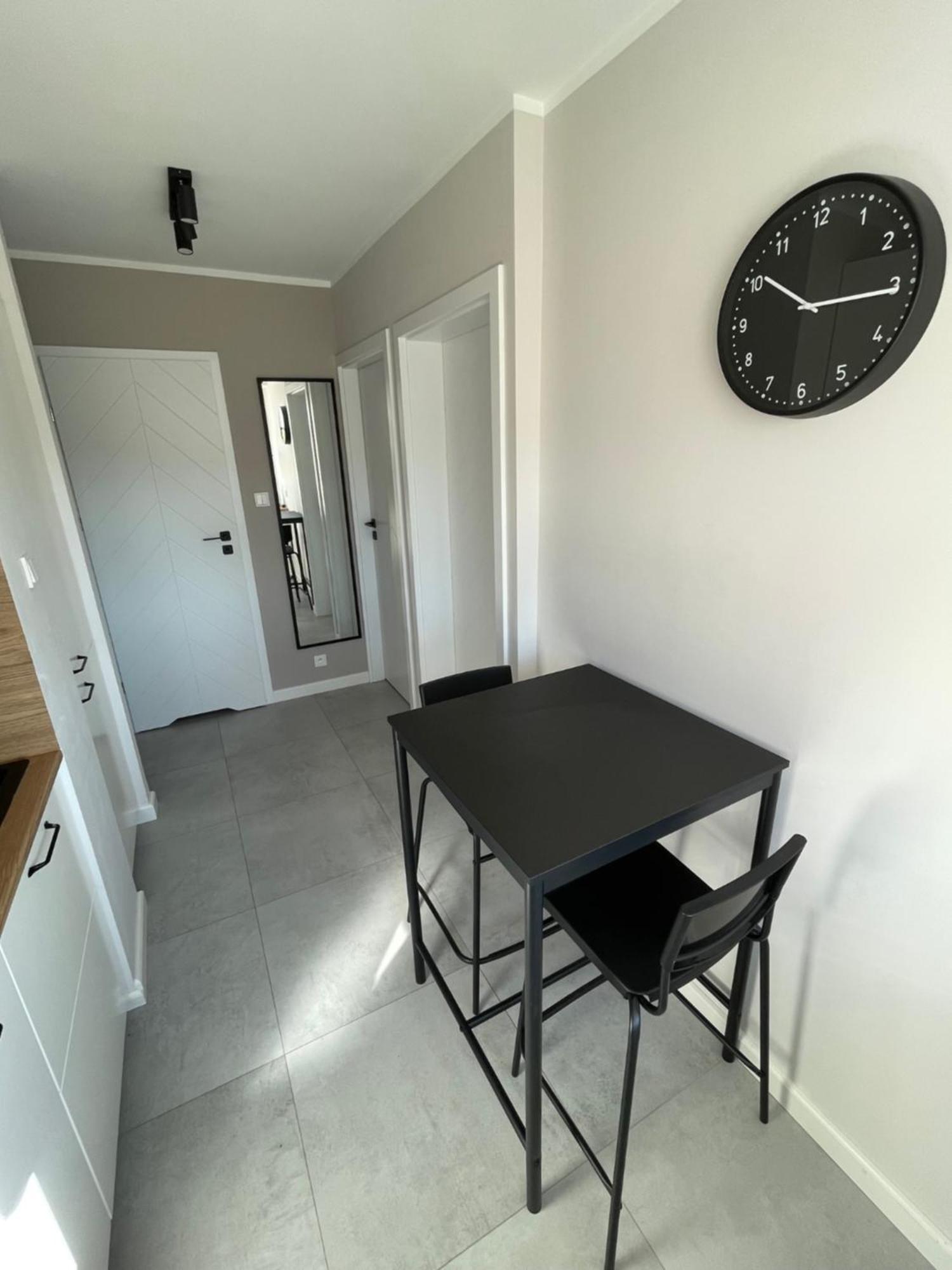 Pl. Dabrowskiego 12 By Homeprime Varsovie Extérieur photo